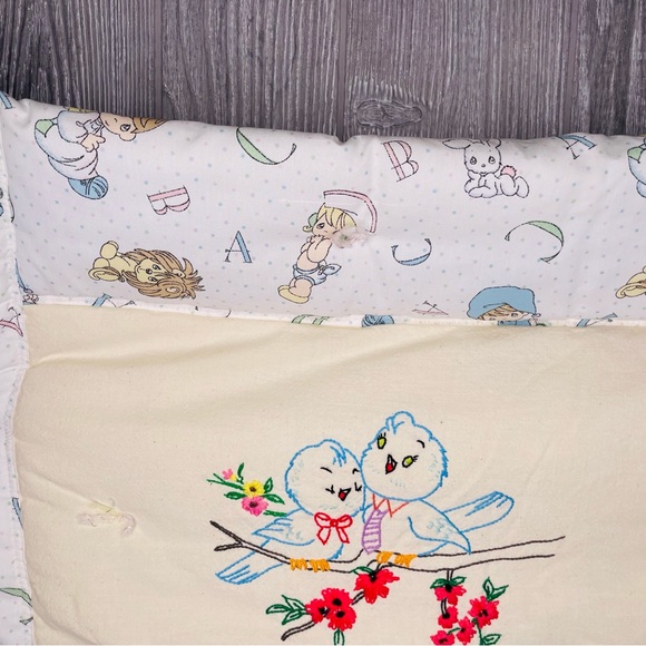 Vintage hand embroidered baby quilt with birds and animals precious moments - Picture 5 of 12